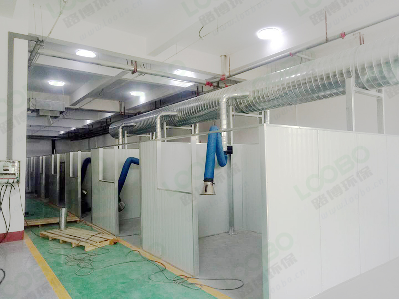 局部除塵系統(tǒng)焊接煙氣凈化裝置施工中