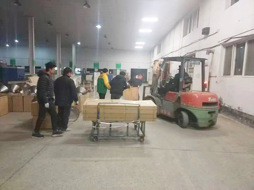 路博環(huán)保加班加點(diǎn)，確保按時(shí)交貨 (3).jpg