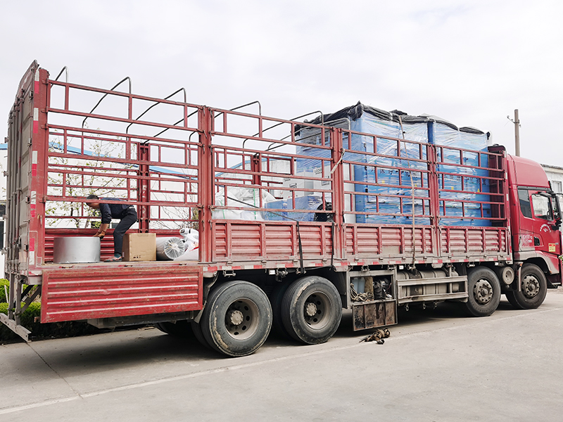 中央式煙塵凈化系統(tǒng)發(fā)貨.jpg 中央式煙塵凈化系統(tǒng)發(fā)貨.jpg