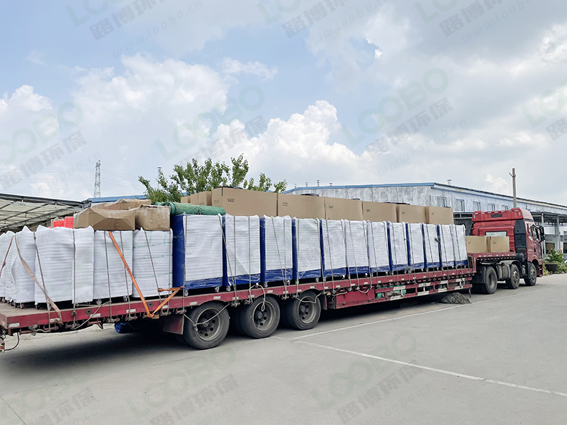 移動式焊煙凈化器發(fā)往江蘇1.jpg 移動式焊煙凈化器發(fā)往江蘇1.jpg